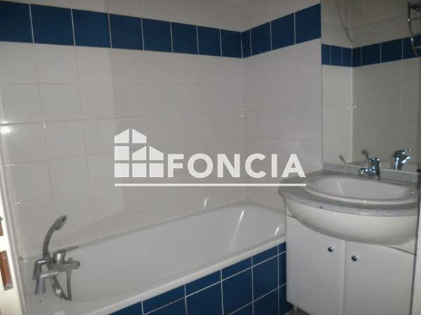 Location Appartement 2 pièces 39.37 m² - 26, Boulevard John Kennedy Bât G Clermont Ferrand 63100