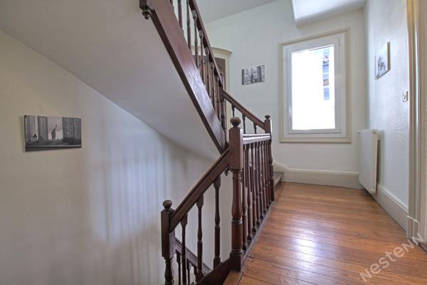 AGEN - Maison de caractère de 215 m² rénovée avec jardin, piscine et garage quartier CARNOT.