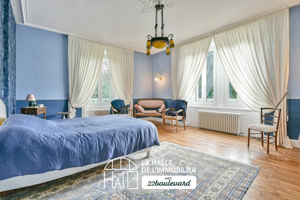 Maison 10 pièces - 267 m²