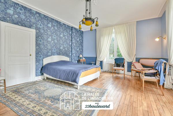 Maison 10 pièces - 267 m²