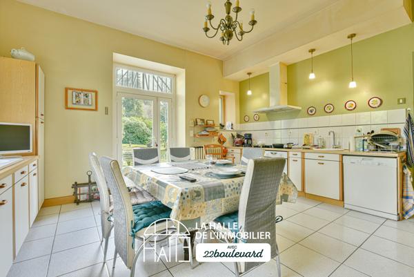 Maison 10 pièces - 267 m²