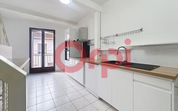 Appartement à vendre    5 pièces •  Claira