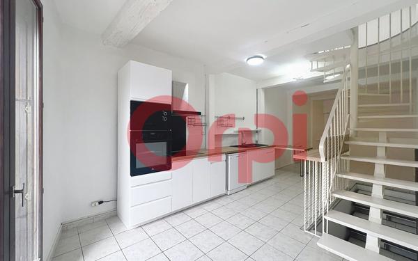 Appartement à vendre    5 pièces •  Claira