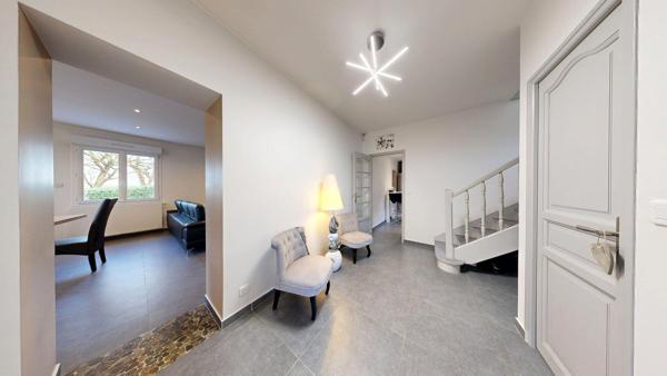 Grand pavillon sur sous-sol sud Gisors