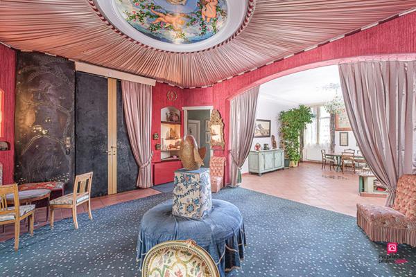 Appartement bourgeois de 226 m² avec réception de 100 m²