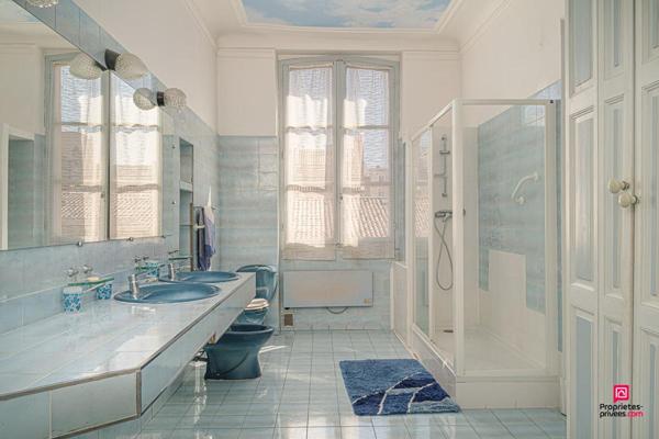 Appartement bourgeois de 226 m² avec réception de 100 m²