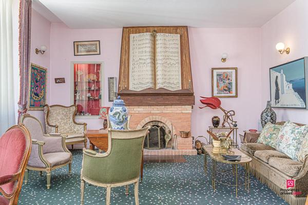 Appartement bourgeois de 226 m² avec réception de 100 m²