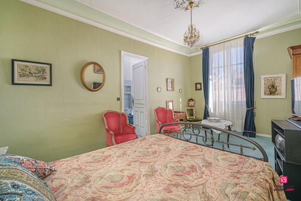 Appartement bourgeois de 226 m² avec réception de 100 m²