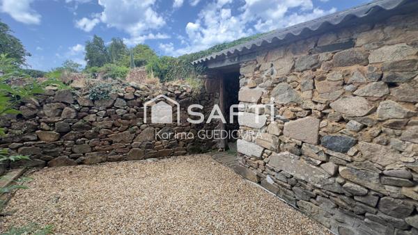 Charmante maison à rénover, idéalement située au cœur du bourg – une opportunité à ne pas manquer !