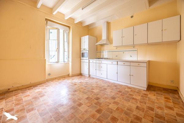 Maison à vendre 166 625 € Fontenay-le-Comte 3 p 91 m² DPE E