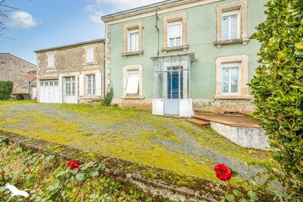 Maison à vendre 166 625 € Fontenay-le-Comte 3 p 91 m² DPE E