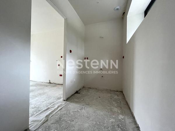 Longère de 172 m², 5 chambres sur environ 8600 m² de terrain en campagne d'Elven.