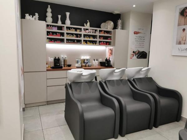 Dax, Vente salon de coiffure