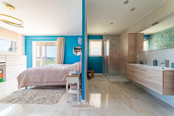 Saint-Gély-du-Fesc (34980) Maison familiale de plain-pied avec vue dégagée à 15 min de Montpellier