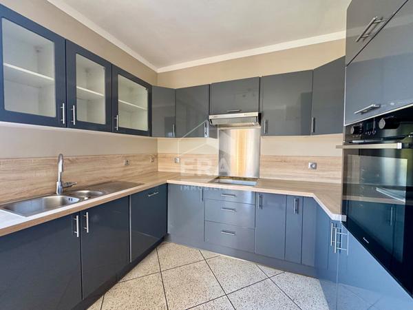 Appartement Saint Cyr Sur Mer 4 pièce(s) 93.89 m2