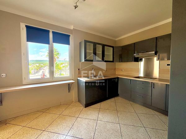Appartement Saint Cyr Sur Mer 4 pièce(s) 93.89 m2
