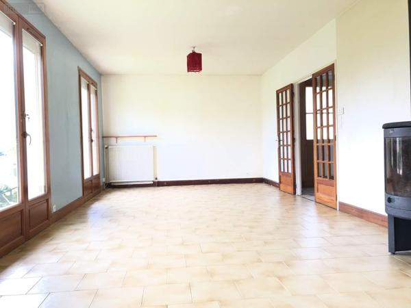 Maison à vendre à Chasseneuil-du-Poitou dans la Vienne (86360), ref : 018/1005.2