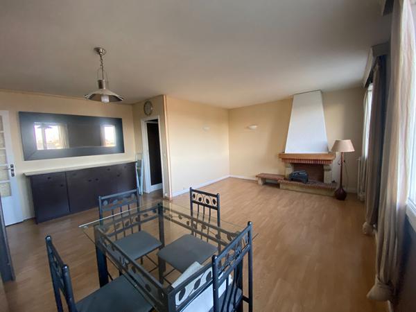 Appartement Corbeil Essonnes 4 pièce(s) 68.11 m2