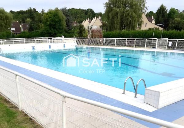 MAISON DE 146 M2 à BREUILLET