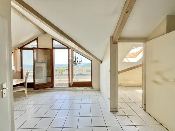 VILLAZ CENTRE - T2 - 40 M2 - DERNIER ETAGE - CAVE - PARKING