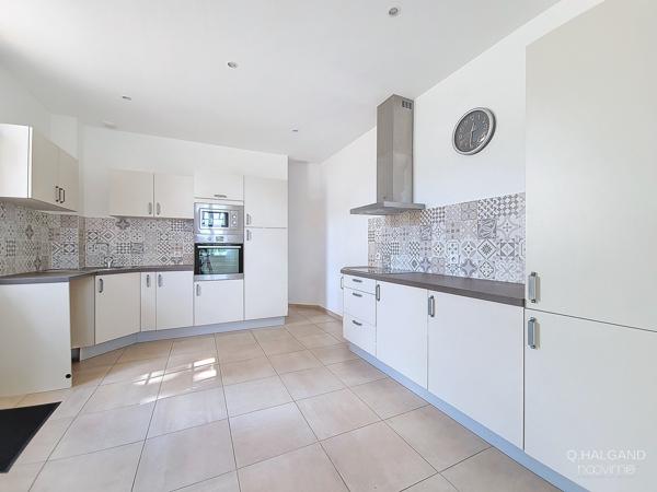 Au coeur de Tharon, plages et commerces à pied