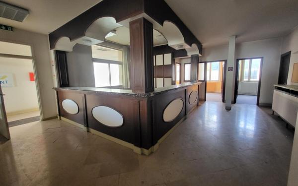 Immeuble à vendre    14 pièces • 395 m2 Châlons-en-Champagne