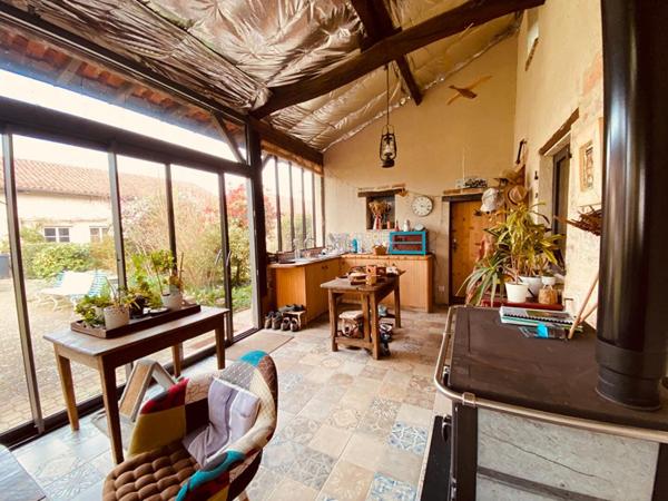 Charmante maison de type ferme bressane -  3 pièces + maisonnette à Romenay