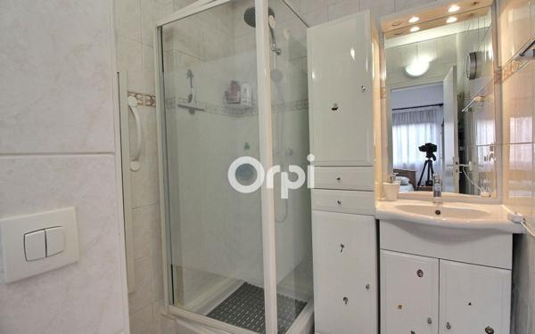 Appartement à vendre    2 pièces • 28 m2 Viry-Châtillon