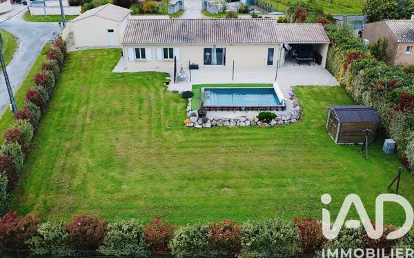 Maison à vendre 5 pièces 115 m² Mosnac-Saint-Simeux