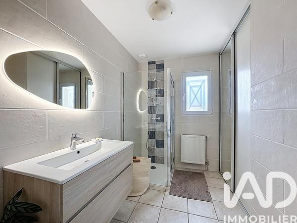 Maison à vendre 5 pièces 115 m² Mosnac-Saint-Simeux