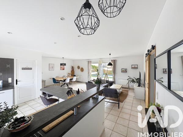 Maison à vendre 5 pièces 115 m² Mosnac-Saint-Simeux