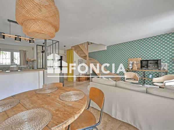 À vendre Maison 4 pièces 73 m² - Saint-rémy-de-provence 13210