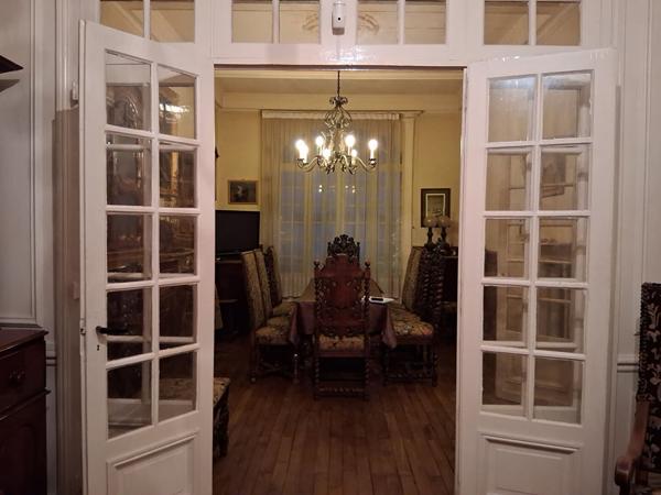 Bel hôtel particulier à vendre, centre-ville de Rennes, 250m² hab, 10 pièces, 8 chbres, garage.