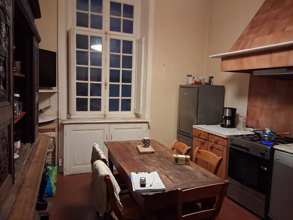 Bel hôtel particulier à vendre, centre-ville de Rennes, 250m² hab, 10 pièces, 8 chbres, garage.