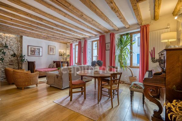 Maison à vendre 10 pièces GEX (01)