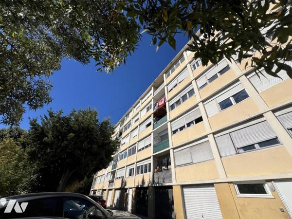 GRASSE, 144 avenue Pierre Sémard. Appartement 3p dernier étage cave et Parking