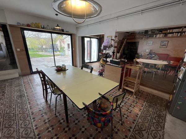 Immeuble à vendre |  Lisle |  560 m²