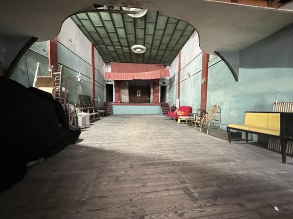 Immeuble à vendre |  Lisle |  560 m²