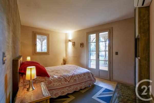 Maison à vendre  11 pièces - 272,68 m2 STE MAXIME - 83