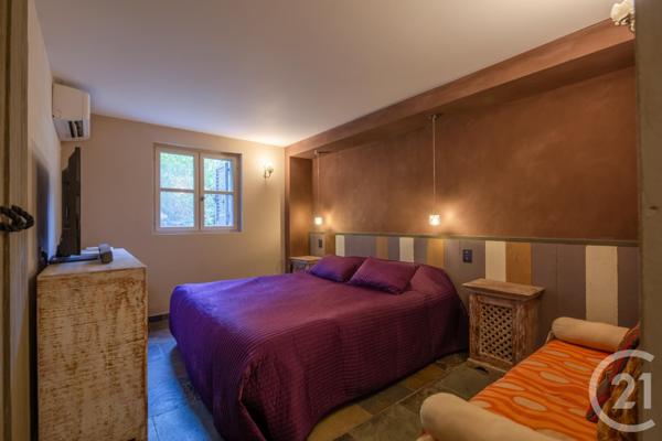 Maison à vendre  11 pièces - 272,68 m2 STE MAXIME - 83