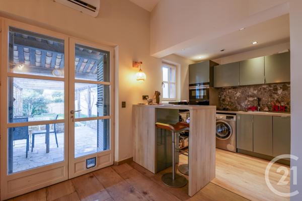 Maison à vendre  11 pièces - 272,68 m2 STE MAXIME - 83