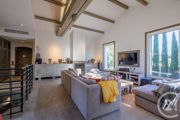 Maison à vendre  11 pièces - 272,68 m2 STE MAXIME - 83