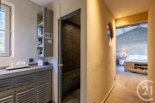 Maison à vendre  11 pièces - 272,68 m2 STE MAXIME - 83