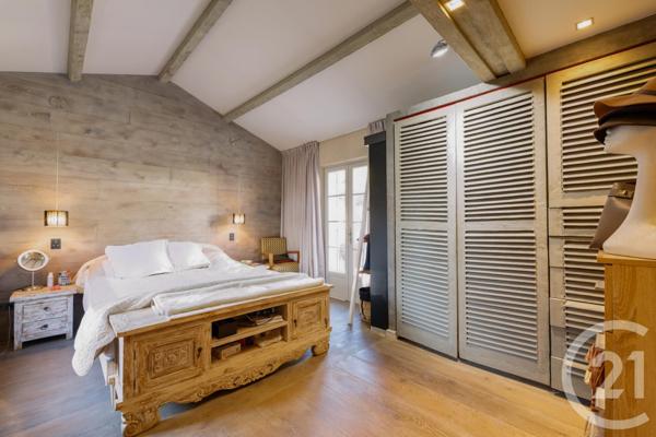 Maison à vendre  11 pièces - 272,68 m2 STE MAXIME - 83