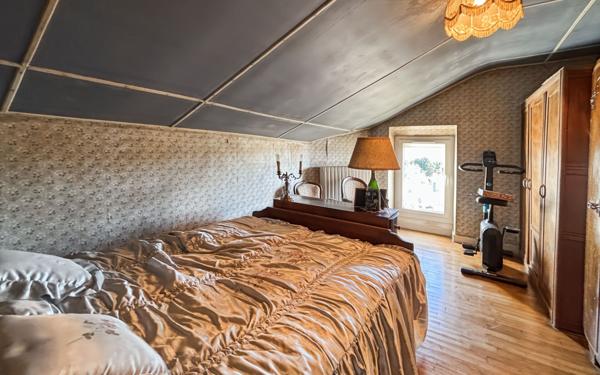 Maison à vendre    6 pièces •  Trélissac