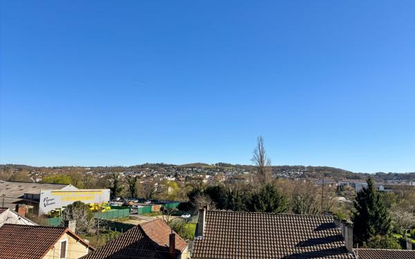 Maison à vendre    6 pièces •  Trélissac