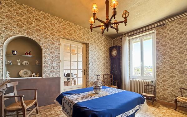 Maison à vendre    6 pièces •  Trélissac