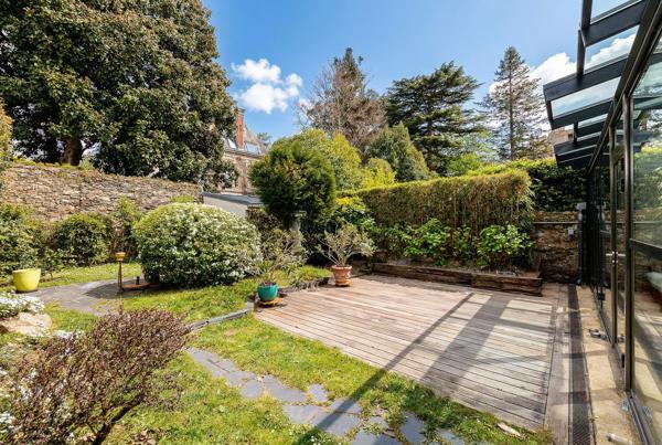 Acheter Maison 10 pièces - 250 m²