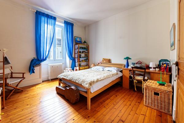 Acheter Maison 10 pièces - 250 m²