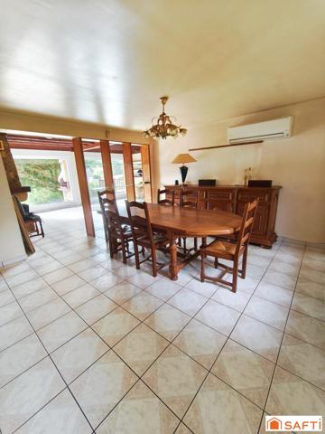 Maison individuelle 180 m²- 3 chambres- garage.